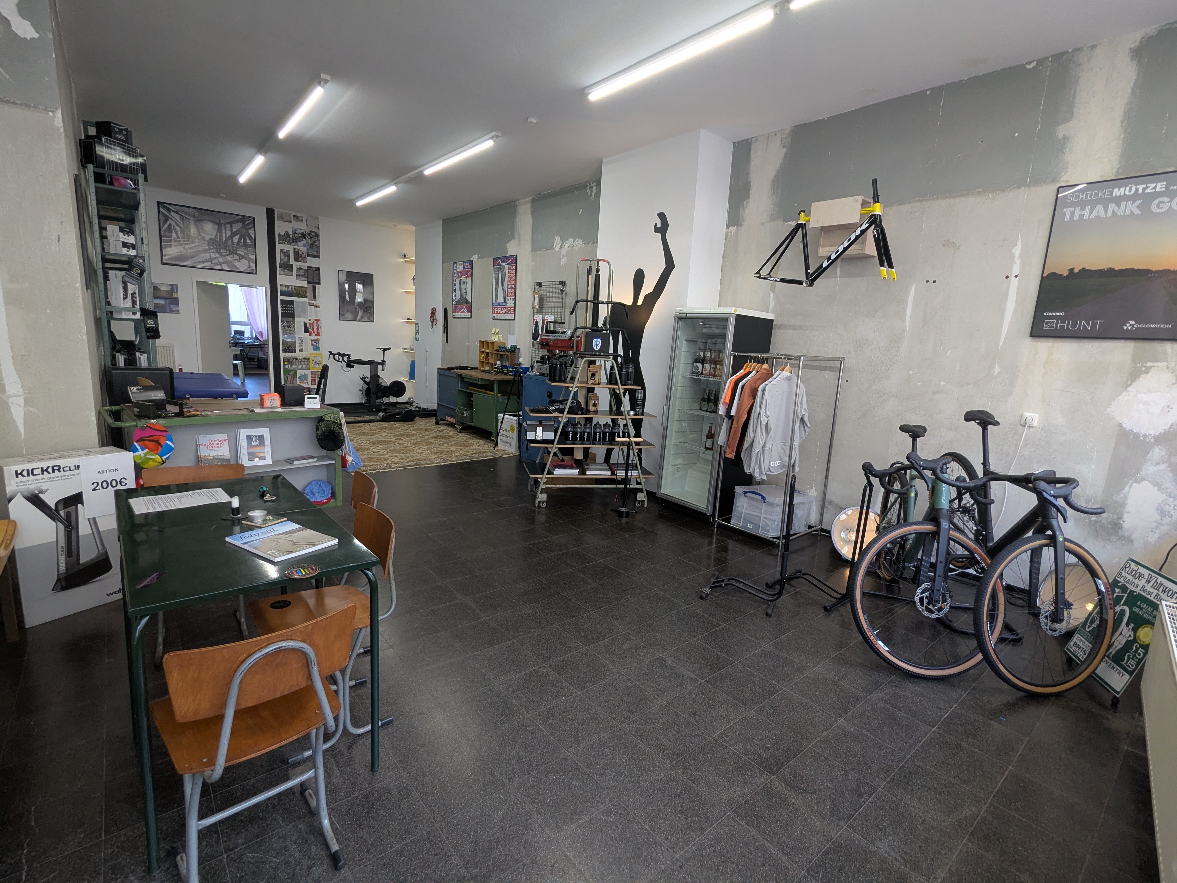 Motivaktiv Düsseldorf Bikefitting Leistungsdiagnostik Schicke Mütze